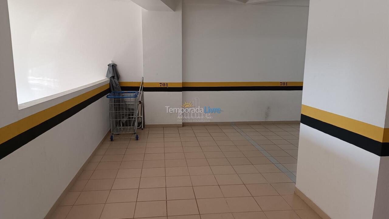 Apartamento para aluguel de temporada em Itapema (Meia Praia)