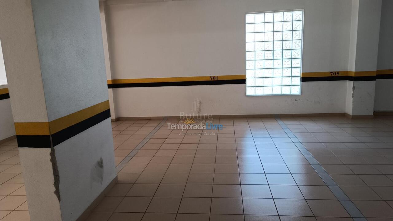 Apartamento para aluguel de temporada em Itapema (Meia Praia)