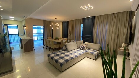 BEAUTIFUL AP WITH 3 SUITES NEAR THE SEA FINA FURNITURE