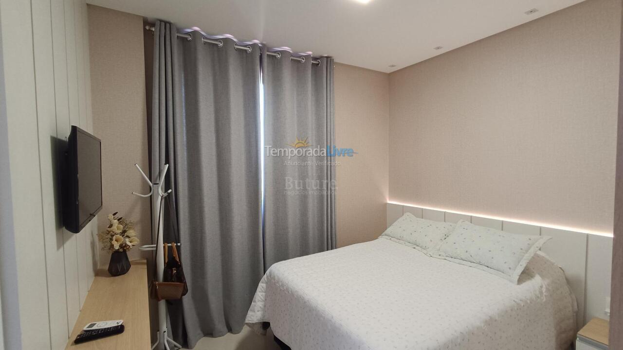 Apartamento para alquiler de vacaciones em Itapema (Meia Praia)