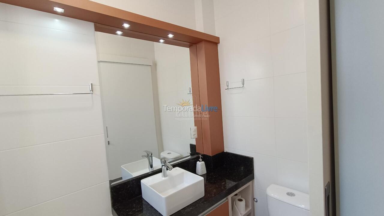 Apartamento para alquiler de vacaciones em Itapema (Meia Praia)