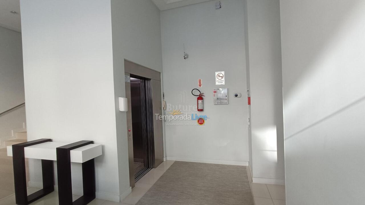 Apartamento para alquiler de vacaciones em Itapema (Meia Praia)