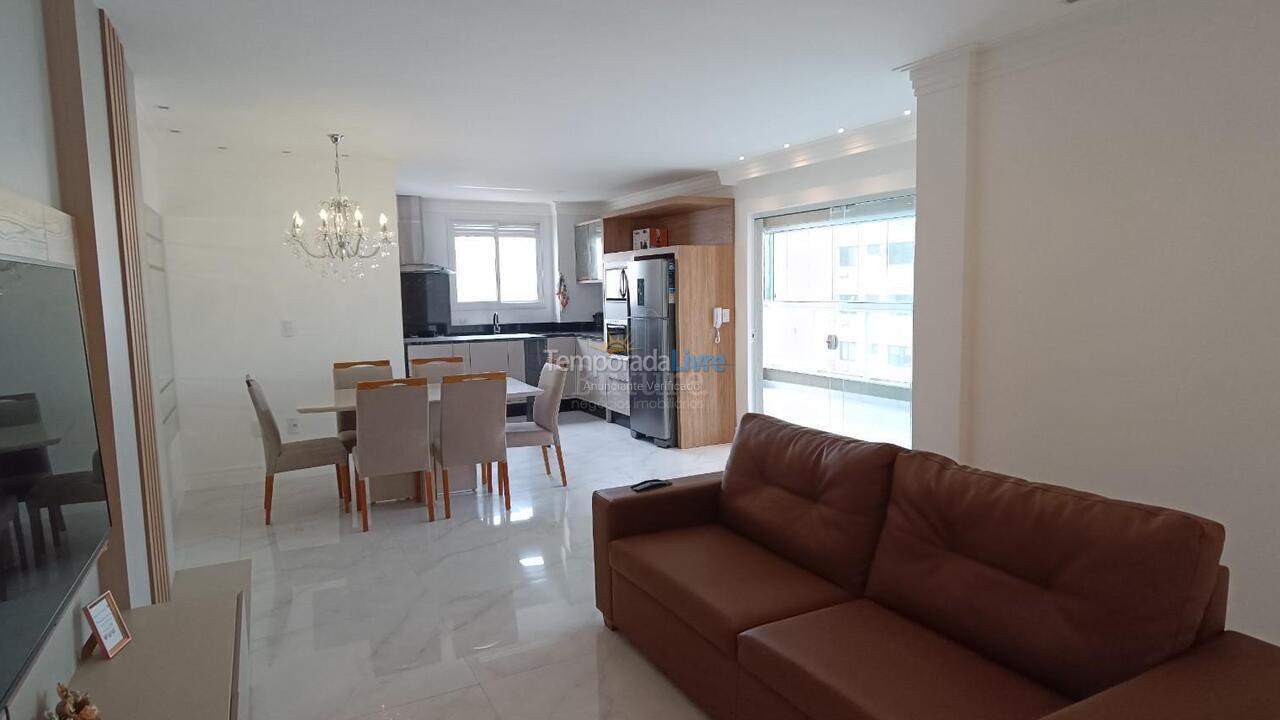 Apartamento para aluguel de temporada em Itapema (Meia Praia)