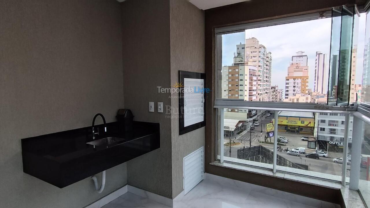 Apartamento para aluguel de temporada em Itapema (Meia Praia)