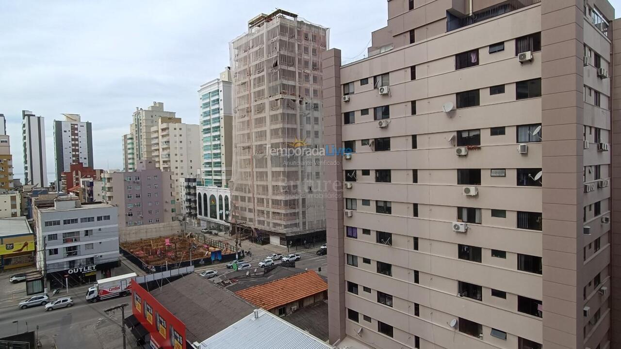 Apartamento para aluguel de temporada em Itapema (Meia Praia)