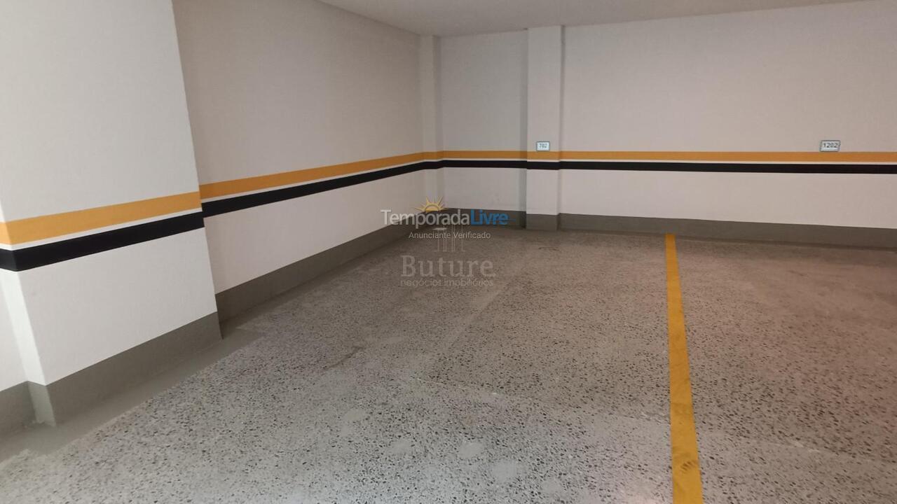 Apartamento para aluguel de temporada em Itapema (Meia Praia)