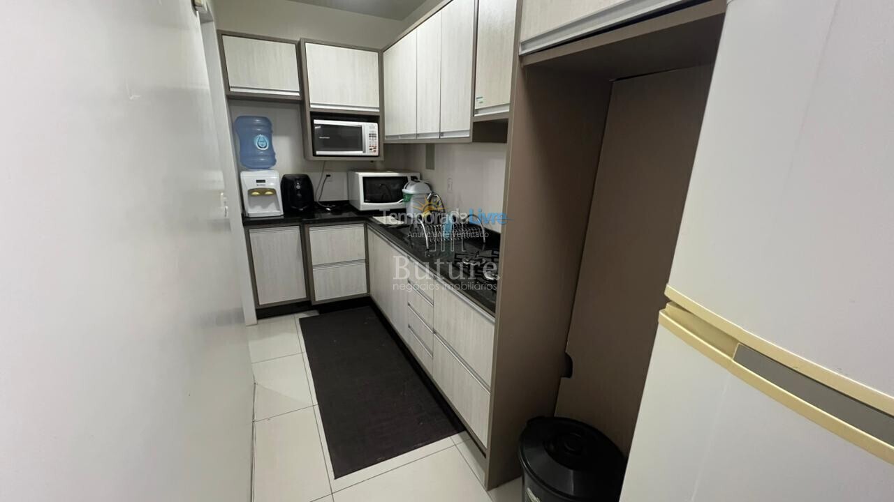 Apartamento para alquiler de vacaciones em Itapema (Meia Praia)