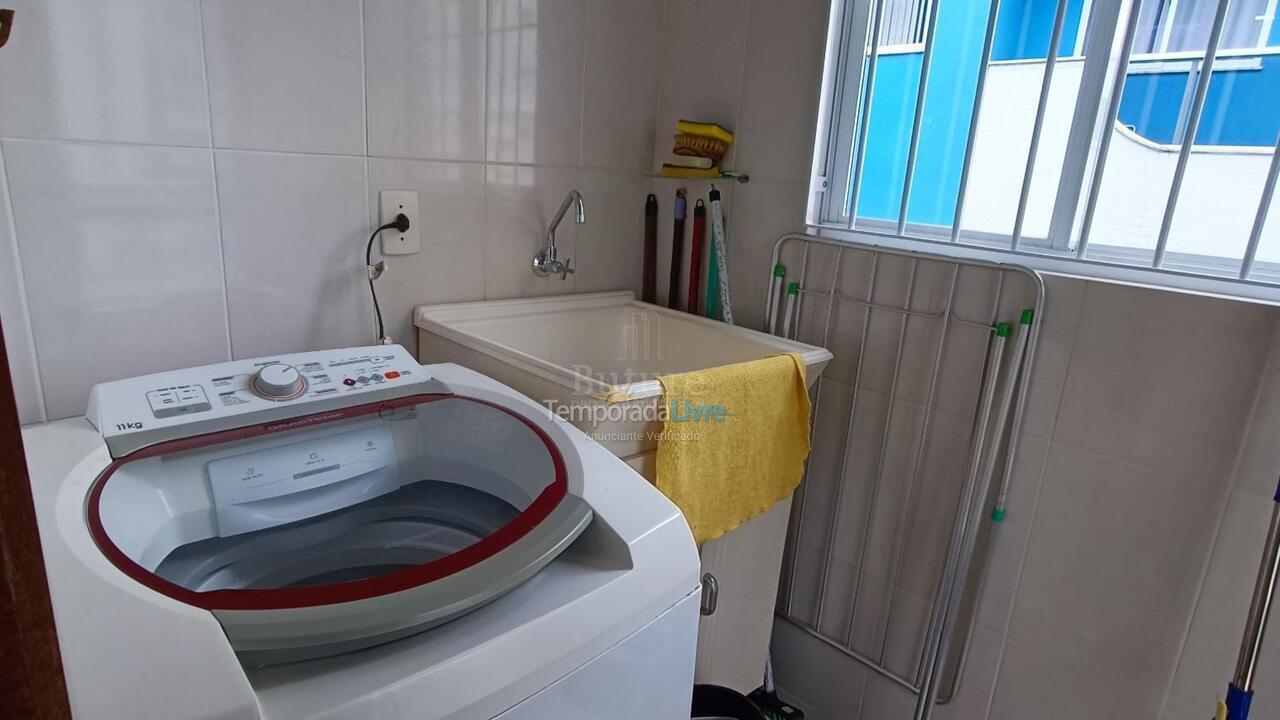 Apartamento para aluguel de temporada em Itapema (Meia Praia)