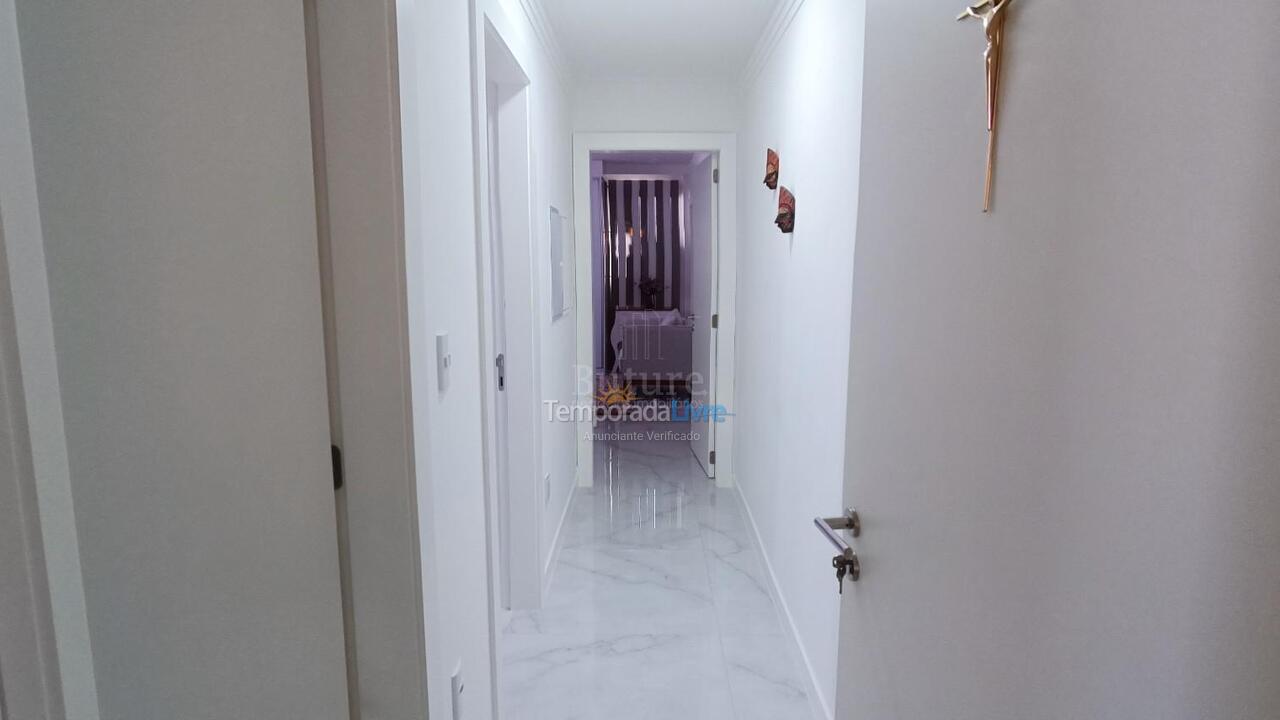 Apartment for vacation rental in Itapema (Meia Praia)