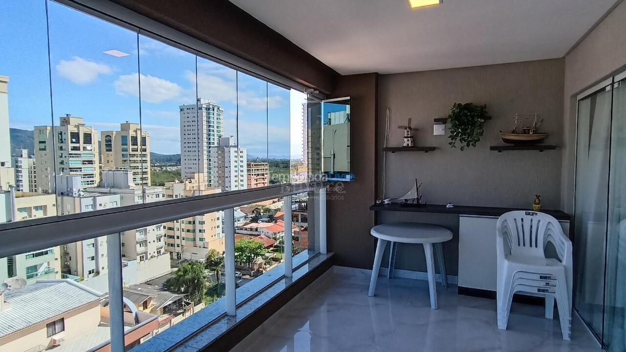 Apartment for vacation rental in Itapema (Meia Praia)