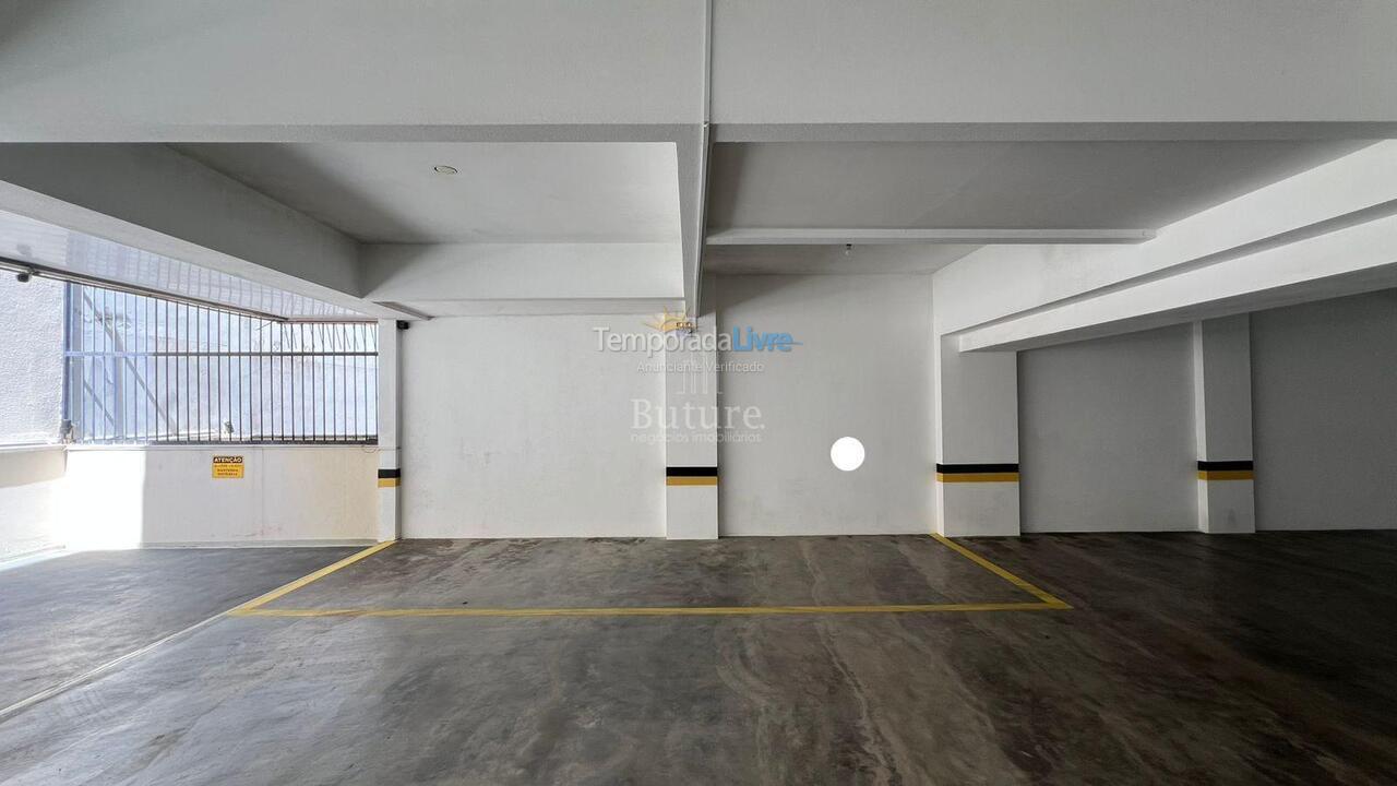 Apartamento para aluguel de temporada em Itapema (Meia Praia)