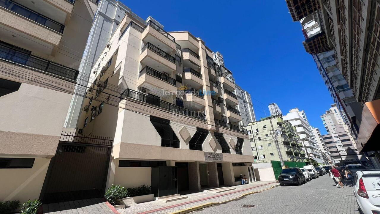 Apartamento para aluguel de temporada em Itapema (Meia Praia)