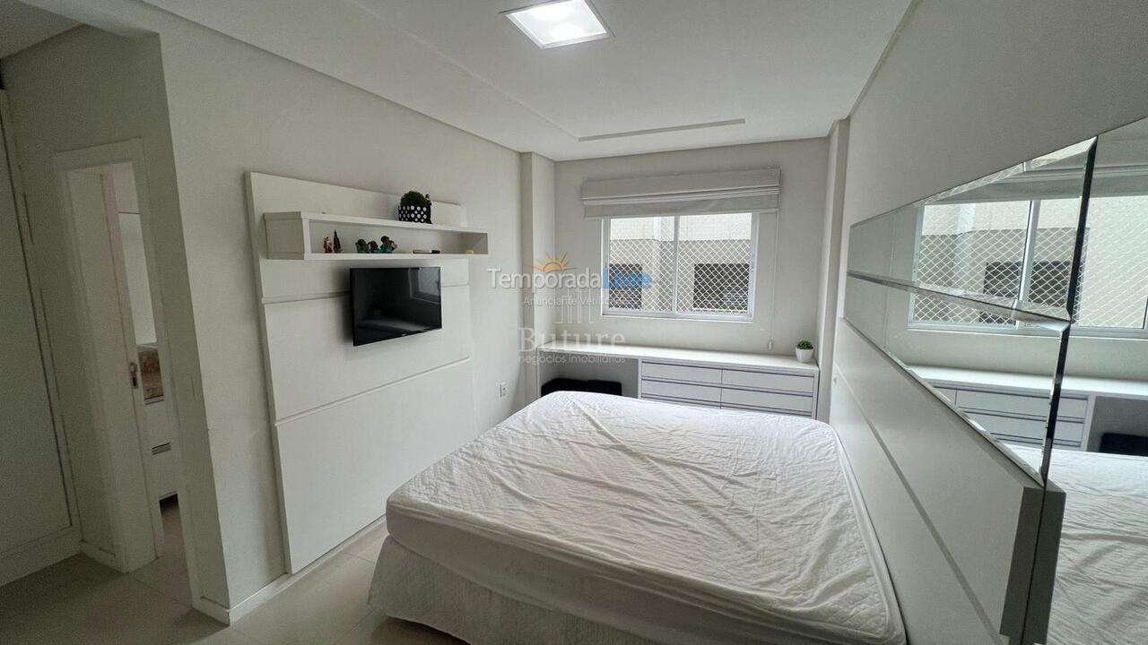 Apartment for vacation rental in Itapema (Meia Praia)