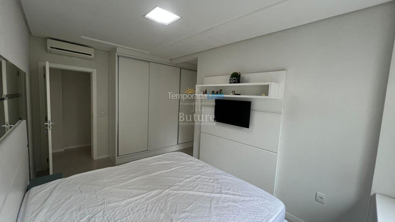 Apartment for vacation rental in Itapema (Meia Praia)