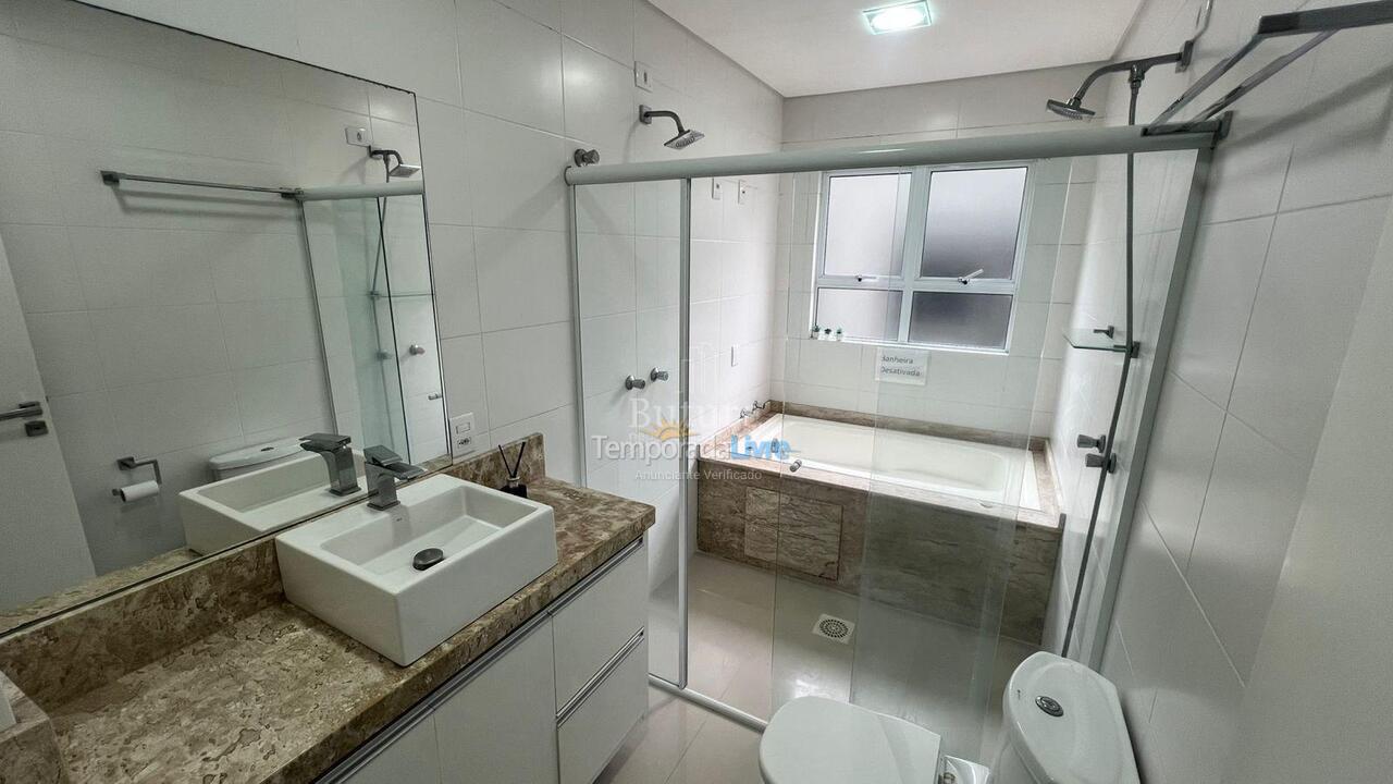 Apartment for vacation rental in Itapema (Meia Praia)