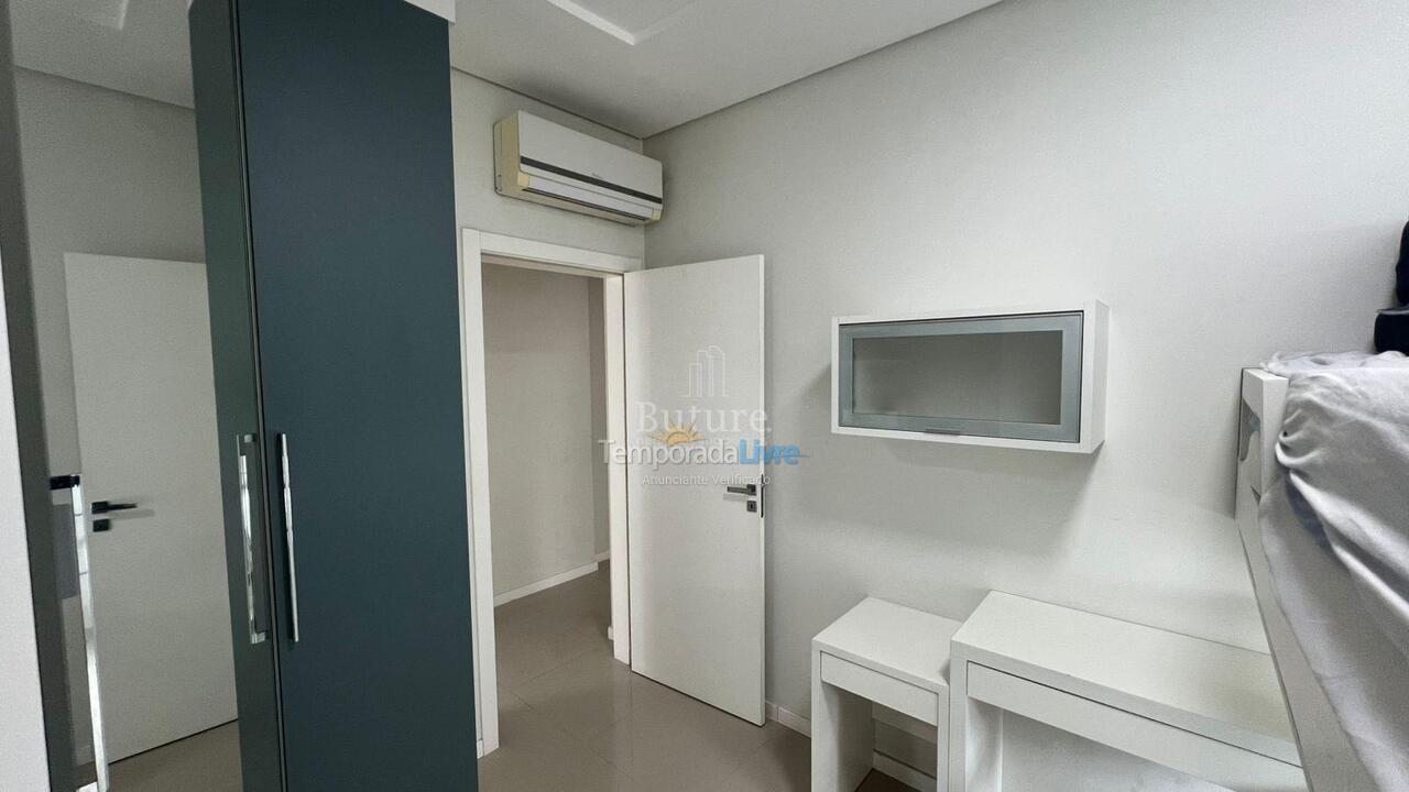 Apartment for vacation rental in Itapema (Meia Praia)