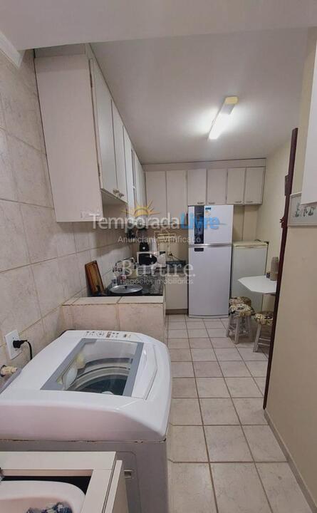 Apartamento para aluguel de temporada em Itapema (Meia Praia)