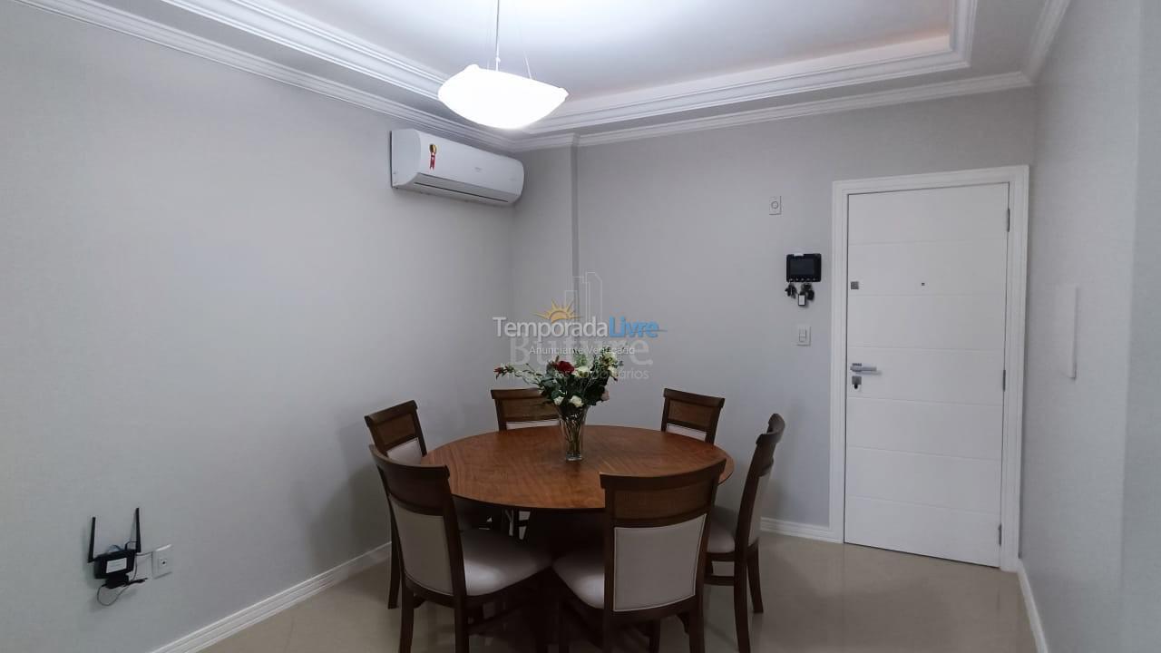 Apartment for vacation rental in Itapema (Meia Praia)