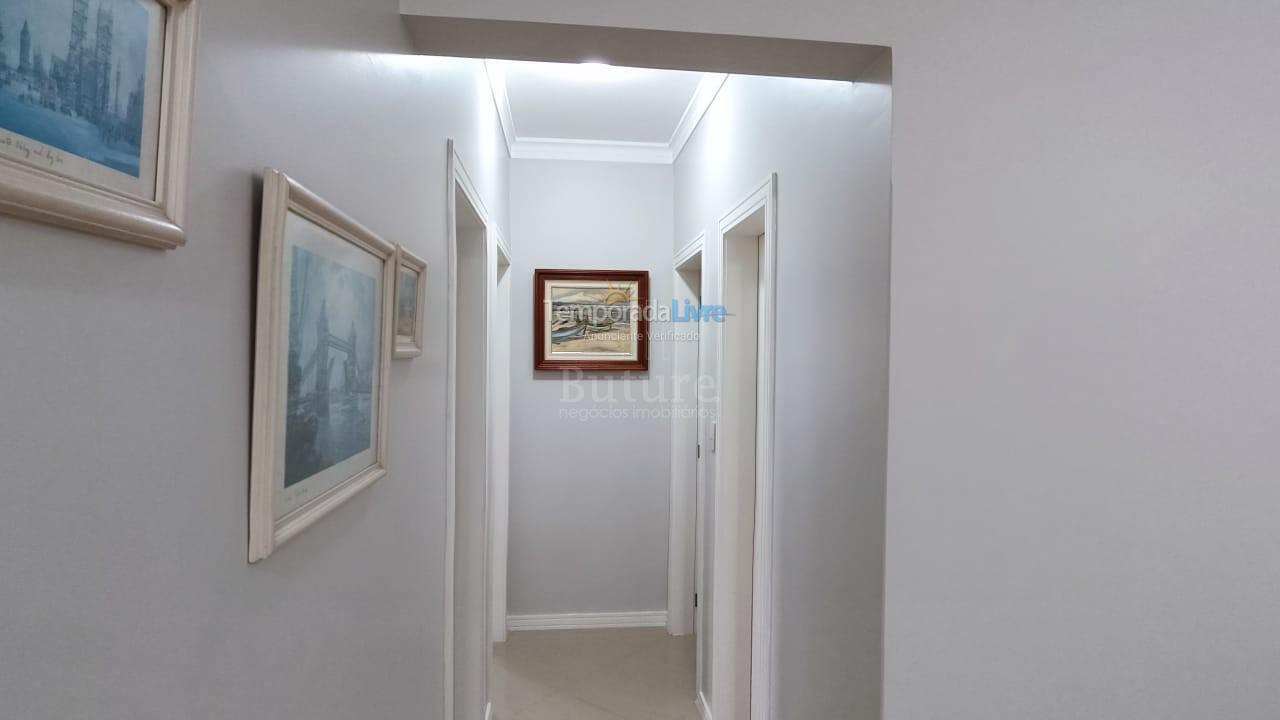 Apartment for vacation rental in Itapema (Meia Praia)