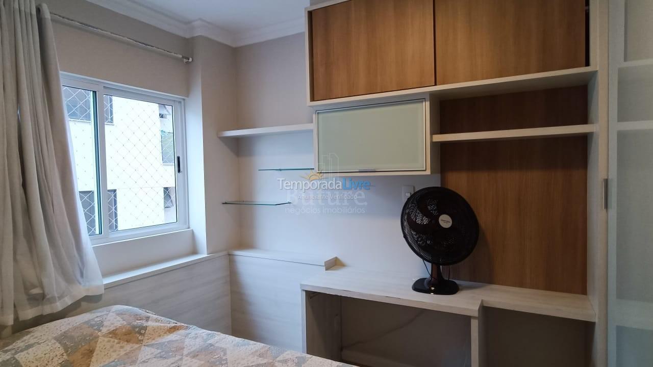 Apartment for vacation rental in Itapema (Meia Praia)