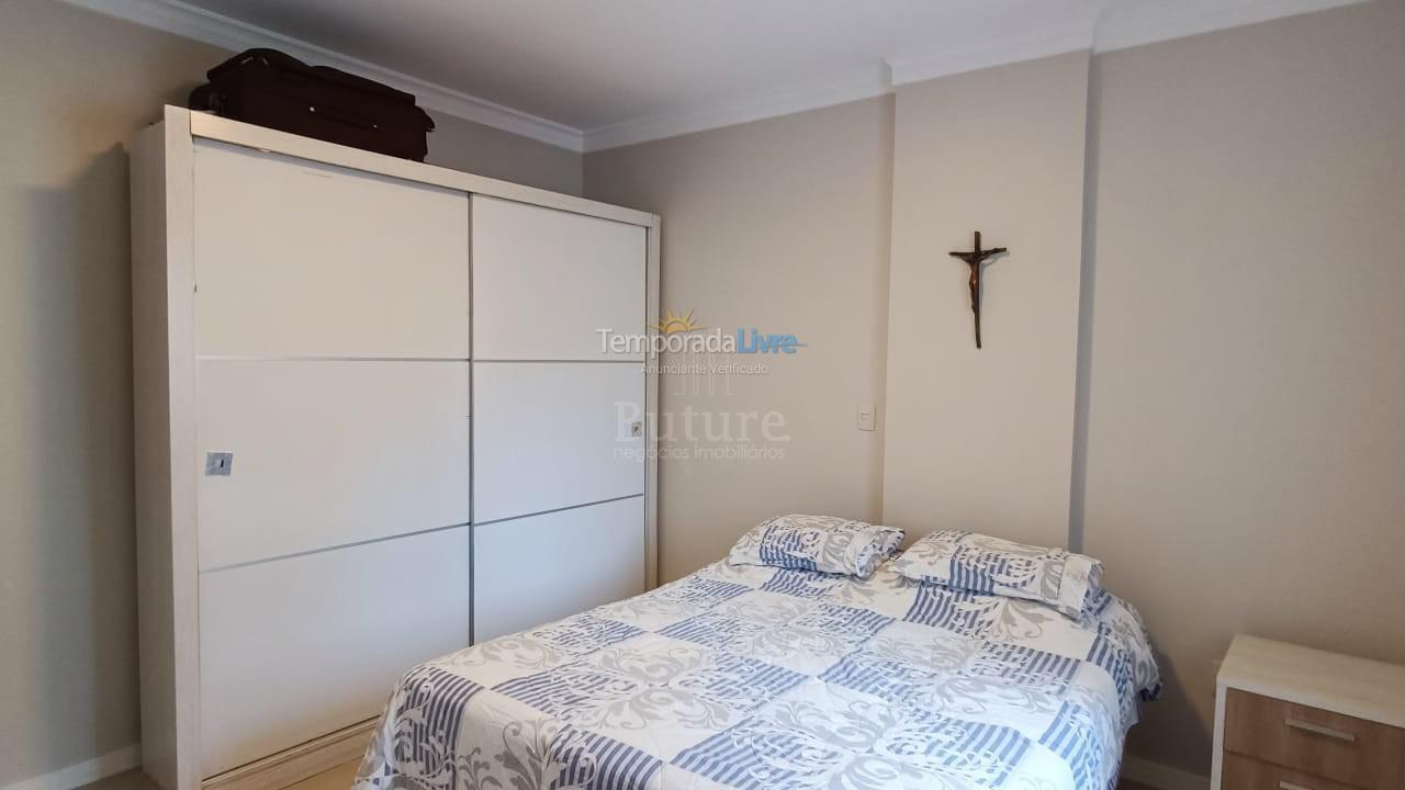 Apartment for vacation rental in Itapema (Meia Praia)