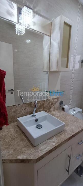 Apartment for vacation rental in Itapema (Meia Praia)