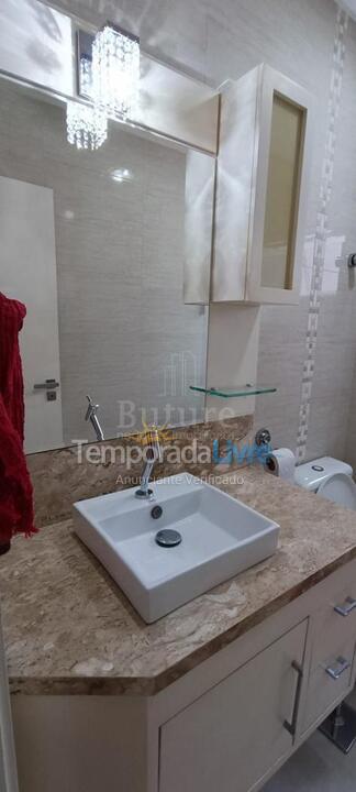 Apartment for vacation rental in Itapema (Meia Praia)