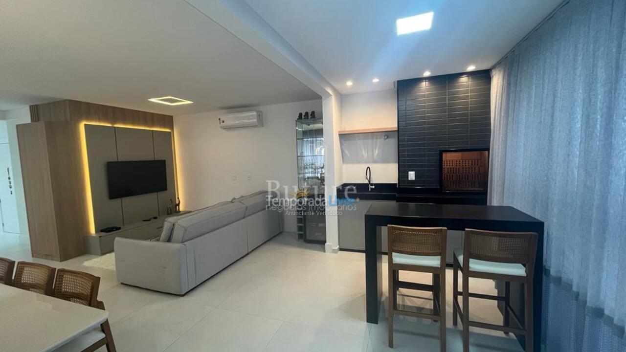 Apartment for vacation rental in Itapema (Meia Praia)