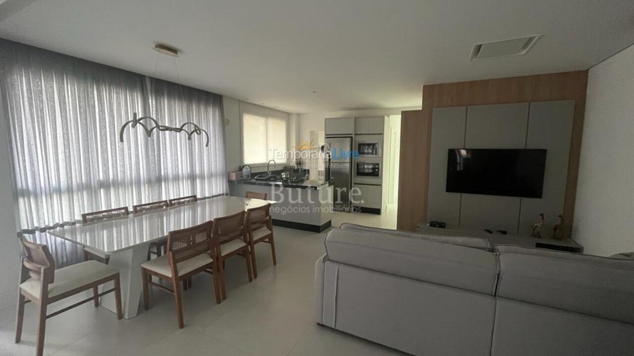 Apartment for vacation rental in Itapema (Meia Praia)