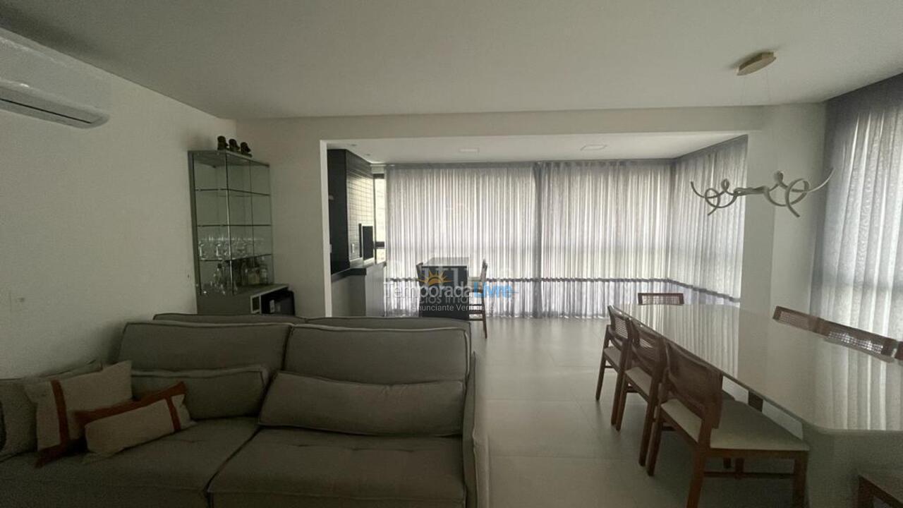 Apartment for vacation rental in Itapema (Meia Praia)