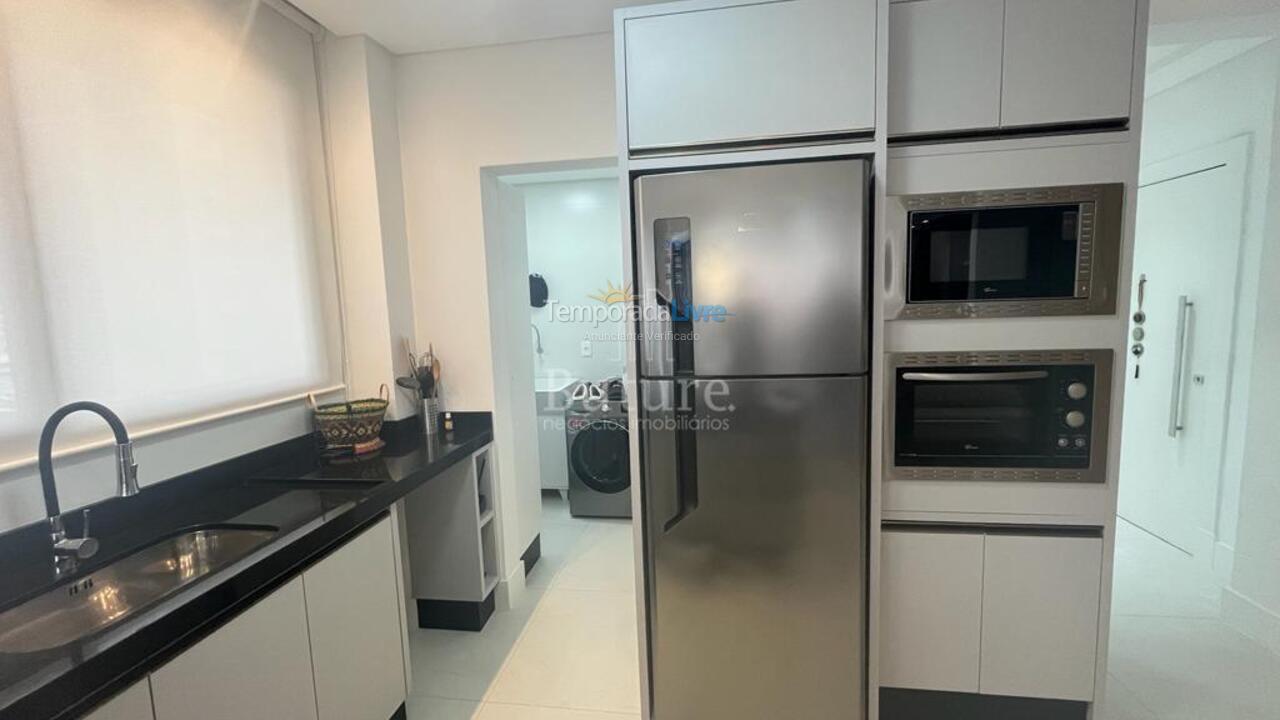 Apartment for vacation rental in Itapema (Meia Praia)