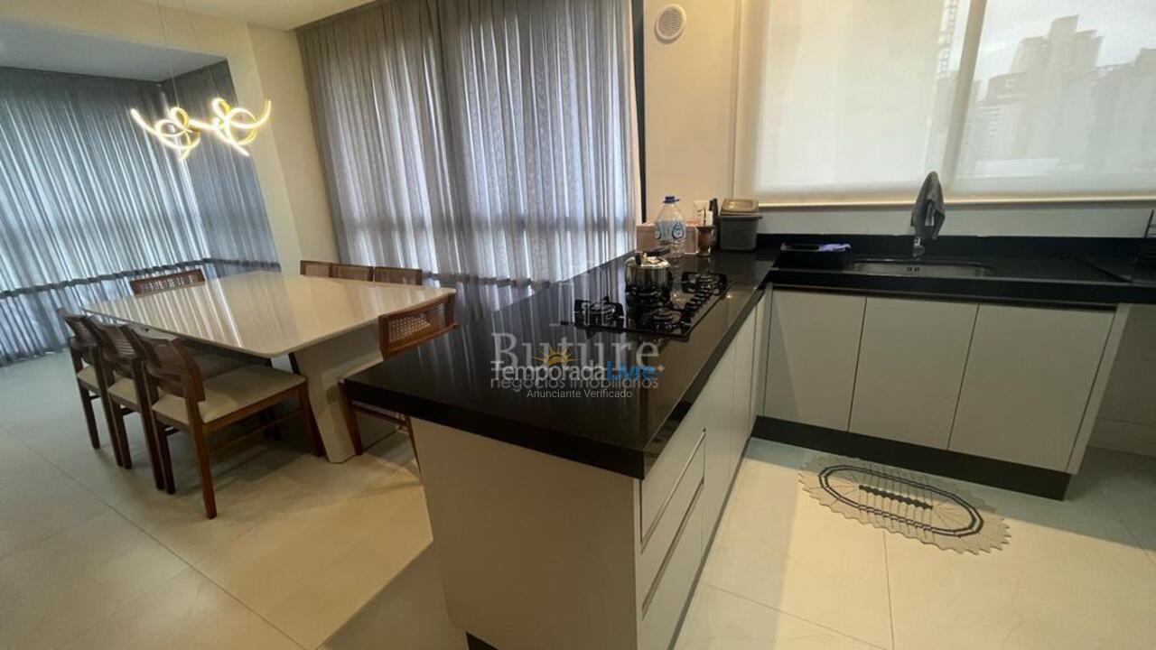 Apartment for vacation rental in Itapema (Meia Praia)