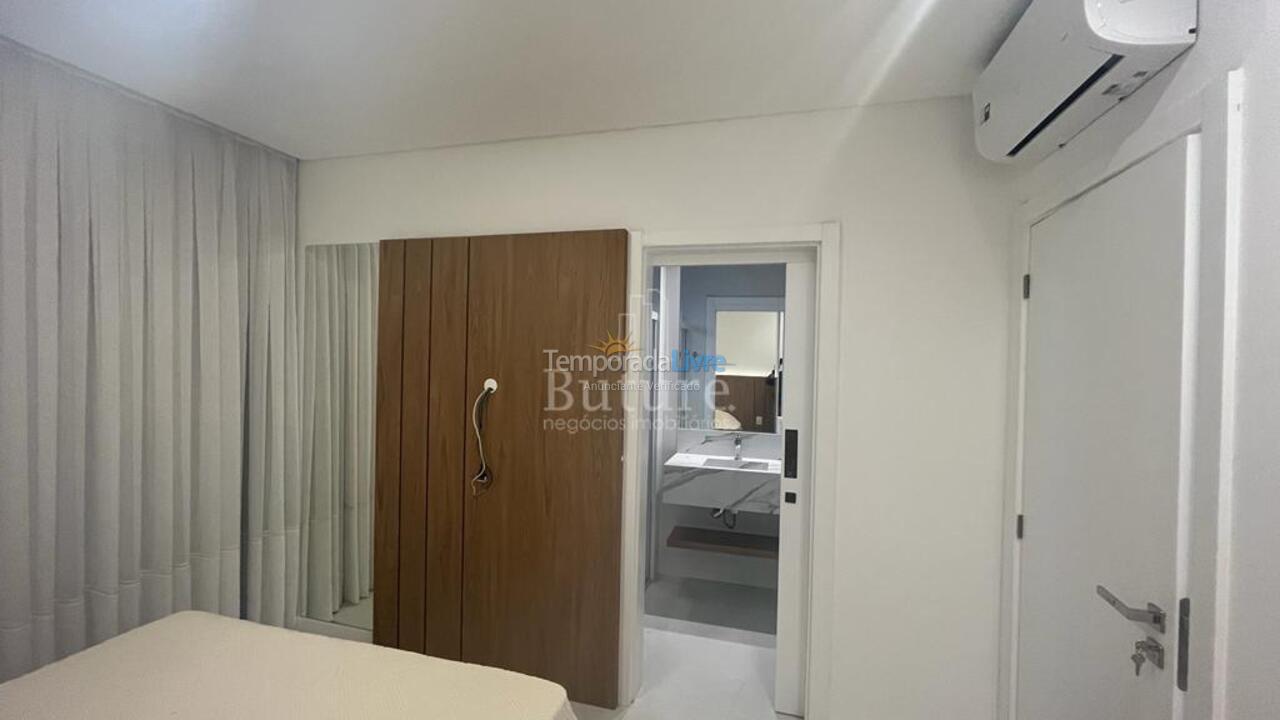 Apartment for vacation rental in Itapema (Meia Praia)