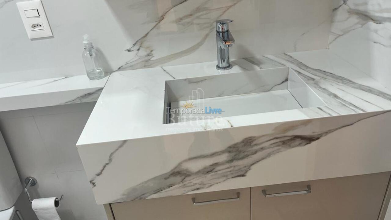 Apartment for vacation rental in Itapema (Meia Praia)