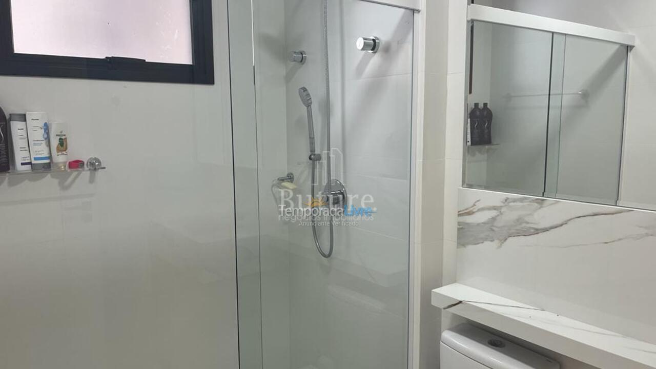 Apartment for vacation rental in Itapema (Meia Praia)