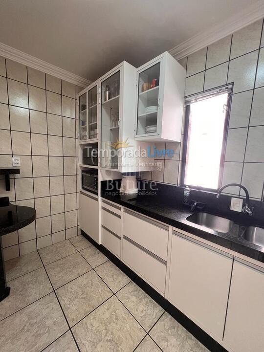 Apartment for vacation rental in Itapema (Meia Praia)