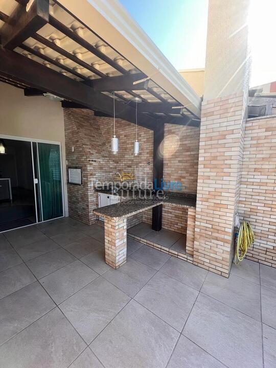 Apartment for vacation rental in Itapema (Meia Praia)