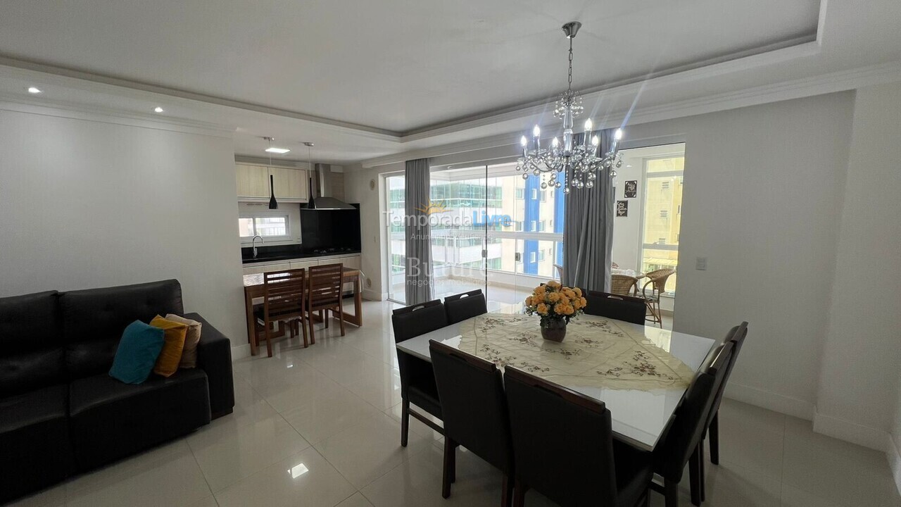 Apartamento para aluguel de temporada em Itapema (Meia Praia)