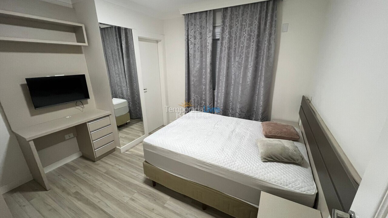 Apartamento para aluguel de temporada em Itapema (Meia Praia)