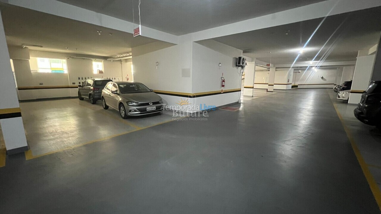 Apartamento para aluguel de temporada em Itapema (Meia Praia)