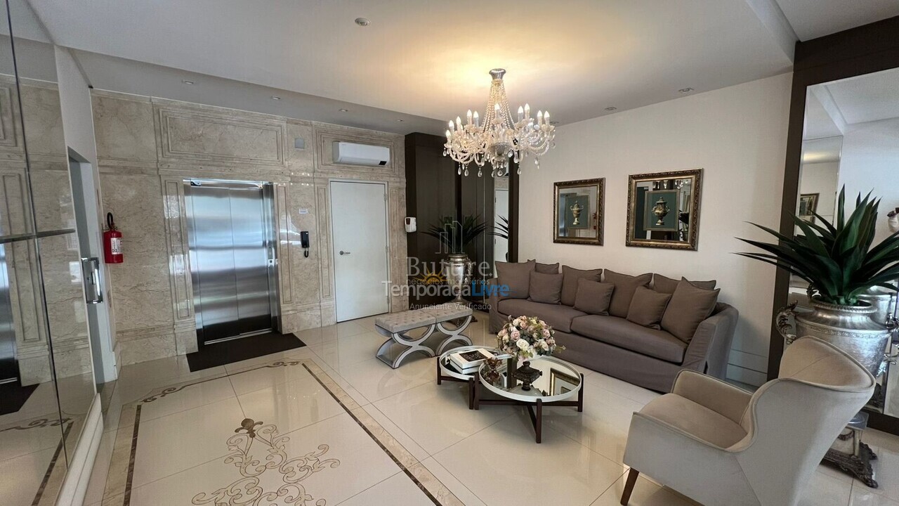 Apartamento para aluguel de temporada em Itapema (Meia Praia)