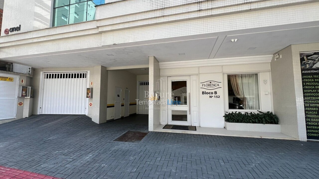 Apartamento para aluguel de temporada em Itapema (Meia Praia)