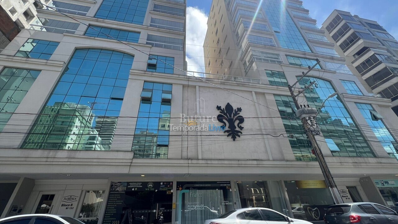 Apartamento para aluguel de temporada em Itapema (Meia Praia)