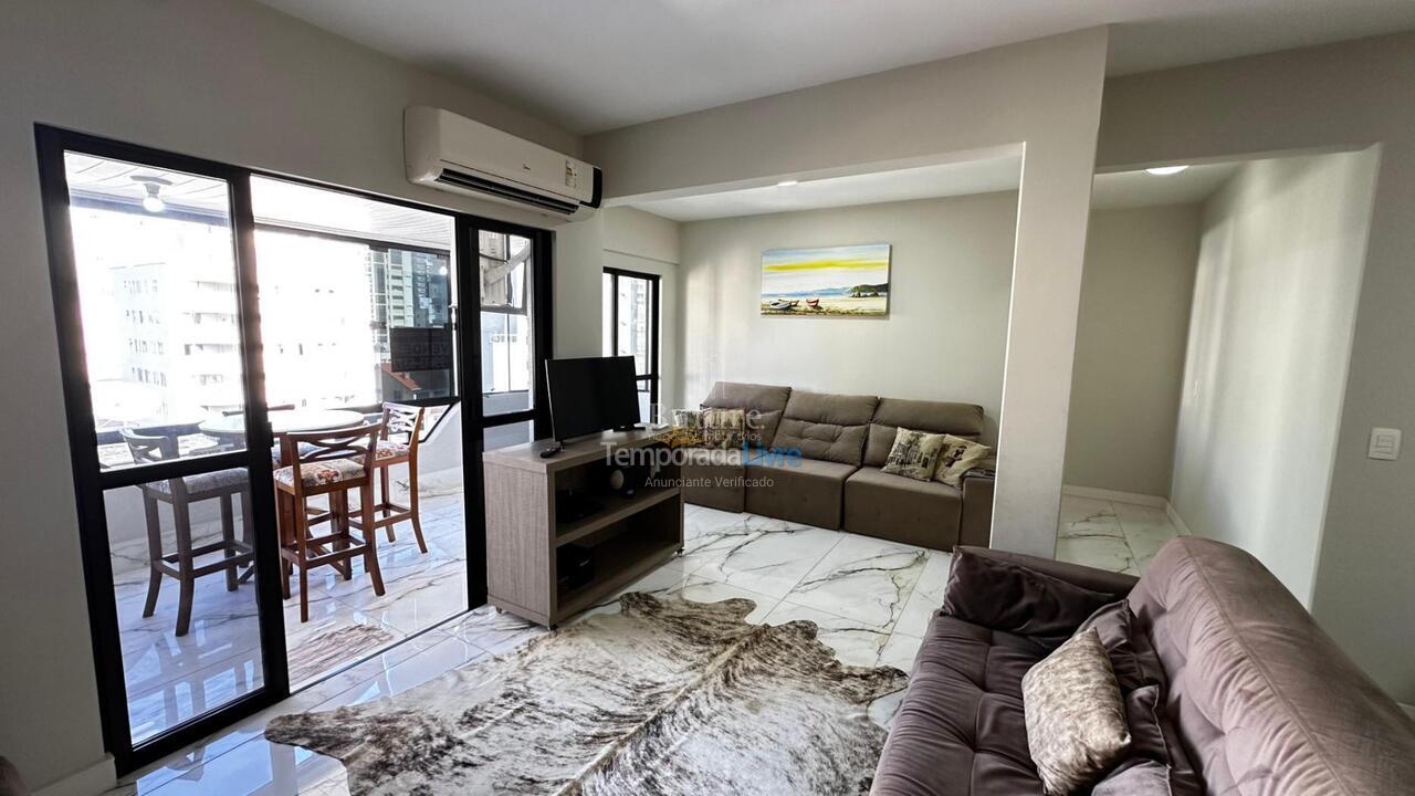 Apartamento para aluguel de temporada em Itapema (Meia Praia)