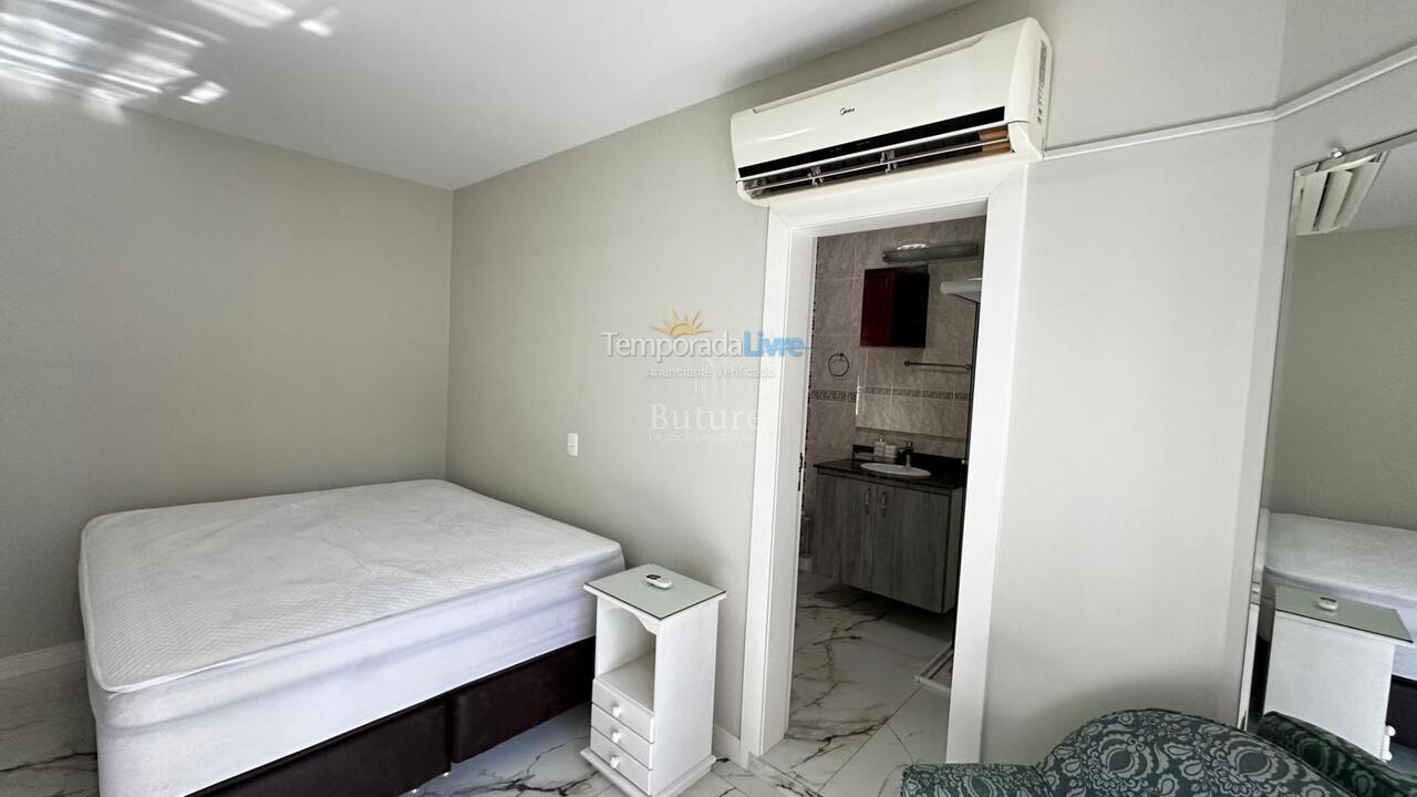 Apartamento para aluguel de temporada em Itapema (Meia Praia)