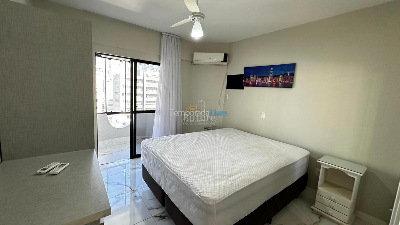 Apartamento para aluguel de temporada em Itapema (Meia Praia)