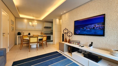 Sala de estar com firebox amazon