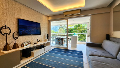 Sala de estar com firebox amazon