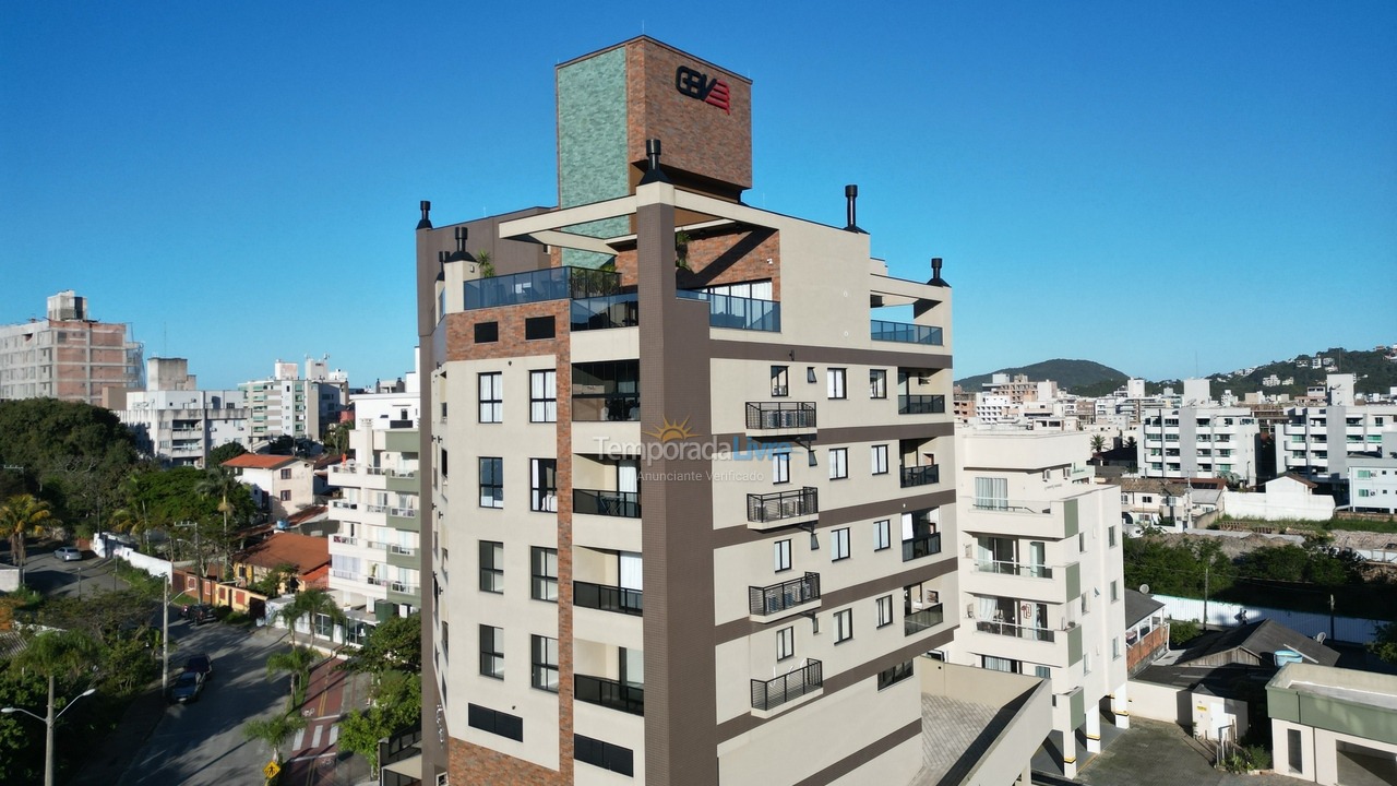 Apartamento para aluguel de temporada em Bombinhas (Praia de Bombas)