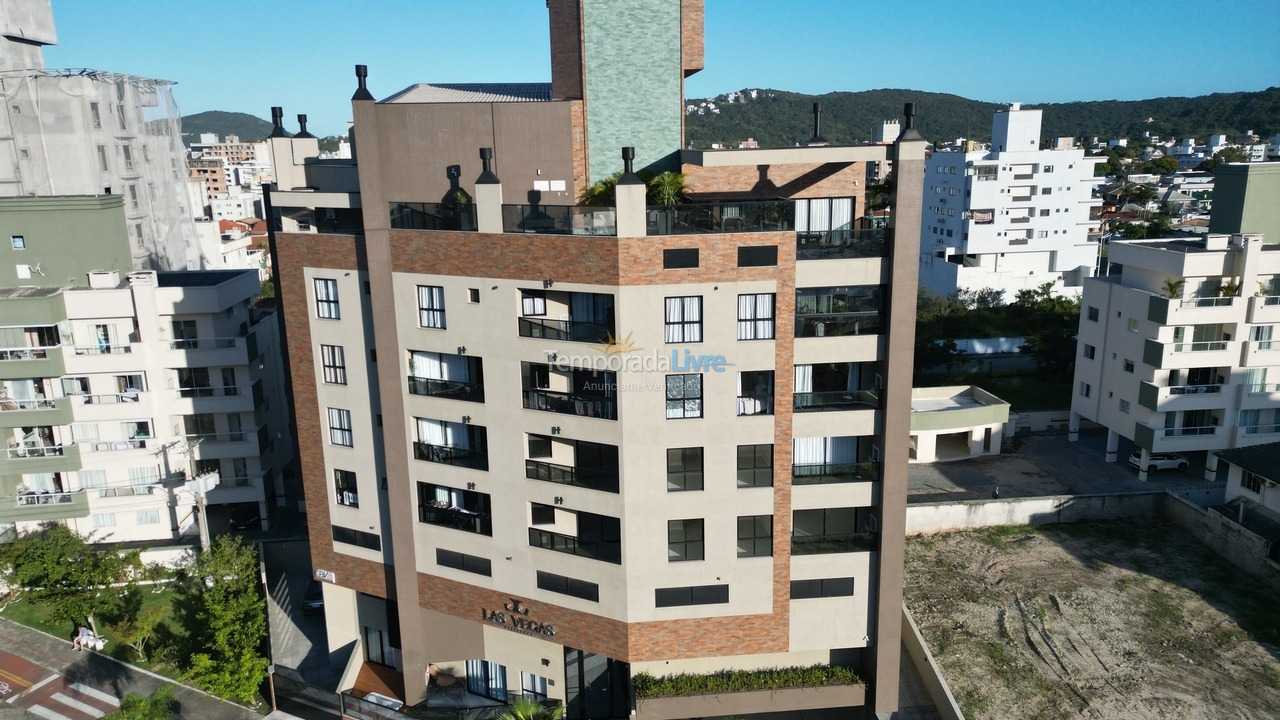 Apartamento para aluguel de temporada em Bombinhas (Praia de Bombas)
